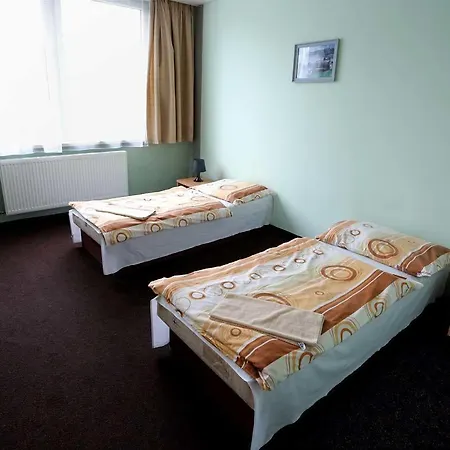 B&b, Reception 24 7, 800m Od-from R1, Free Parking Banská Bystrica