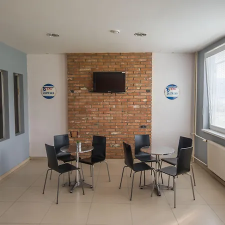 B&b, Reception 24 7, 800m Od-from R1, Free Parking 3*