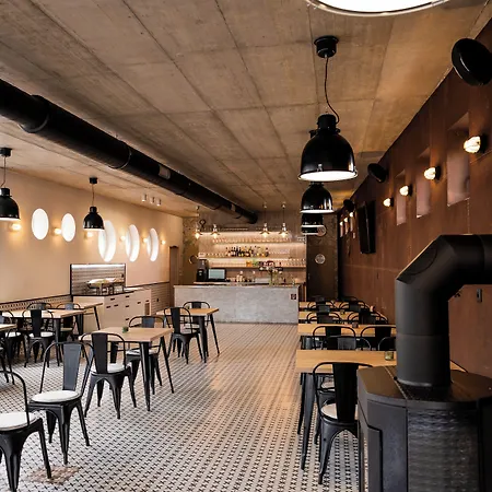 B&b, Reception 24 7, 800m Od-from R1, Free Parking 3*