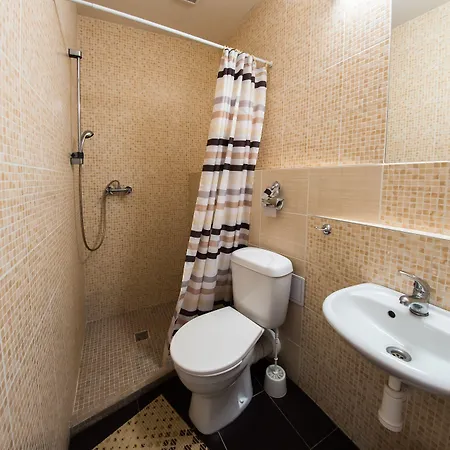 B&b, Reception 24 7, 800m Od-from R1, Free Parking 3*