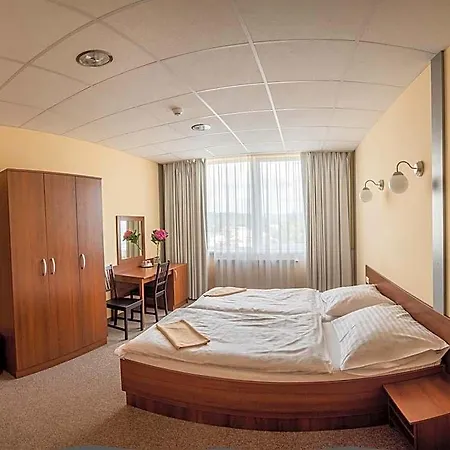 B&b, Reception 24 7, 800m Od-from R1, Free Parking באנסקה ביסטריצה