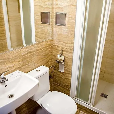 B&b, Reception 24 7, 800m Od-from R1, Free Parking 3*