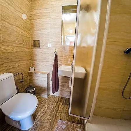 מלון B&b, Reception 24 7, 800m Od-from R1, Free Parking