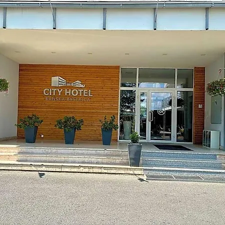 B&b, Reception 24 7, 800m Od-from R1, Free Parking Hotel Bańska Bystrzyca