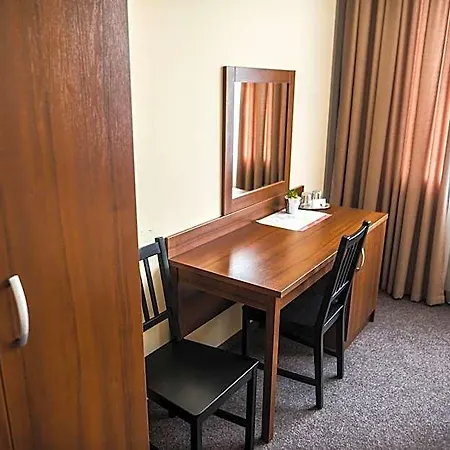 B&b, Reception 24 7, 800m Od-from R1, Free Parking מלון באנסקה ביסטריצה