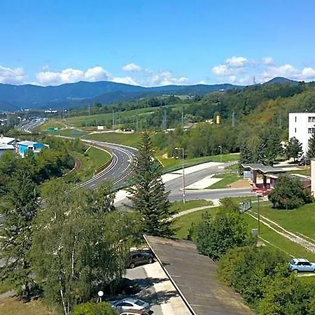 B&b, Reception 24 7, 800m Od-from R1, Free Parking Hotel Bańska Bystrzyca