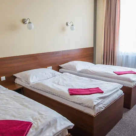 B&b, Reception 24 7, 800m Od-from R1, Free Parking 3*